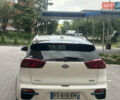 Белый Киа Niro, объемом двигателя 0 л и пробегом 122 тыс. км за 17999 $, фото 9 на Automoto.ua