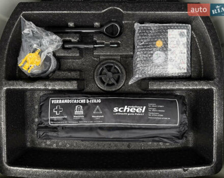 Белый Киа Niro, объемом двигателя 0 л и пробегом 54 тыс. км за 24700 $, фото 99 на Automoto.ua