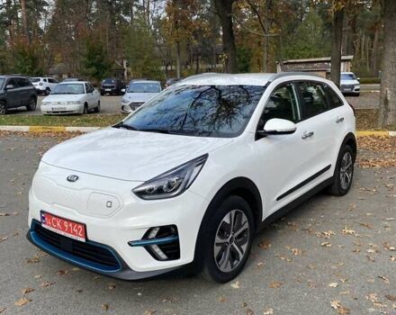 Белый Киа Niro, объемом двигателя 0 л и пробегом 63 тыс. км за 22500 $, фото 3 на Automoto.ua