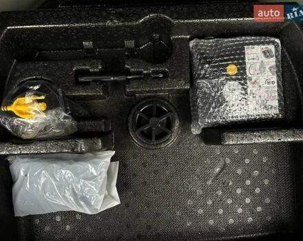 Білий Кіа Niro, об'ємом двигуна 0 л та пробігом 62 тис. км за 24500 $, фото 85 на Automoto.ua