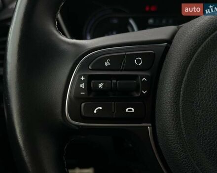 Білий Кіа Niro, об'ємом двигуна 0 л та пробігом 35 тис. км за 24400 $, фото 53 на Automoto.ua