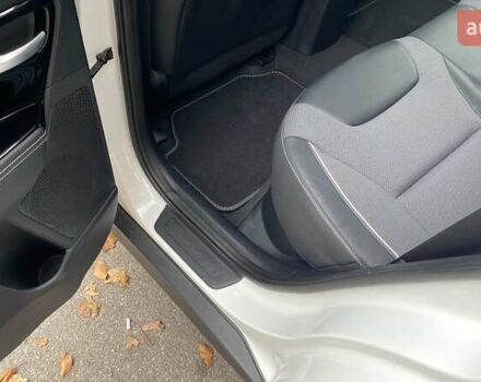 Белый Киа Niro, объемом двигателя 0 л и пробегом 63 тыс. км за 22500 $, фото 35 на Automoto.ua