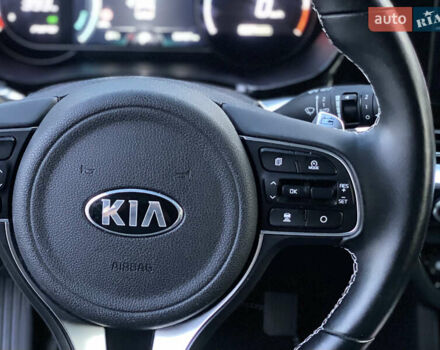 Білий Кіа Niro, об'ємом двигуна 0 л та пробігом 68 тис. км за 20750 $, фото 31 на Automoto.ua