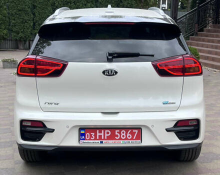 Белый Киа Niro, объемом двигателя 0 л и пробегом 92 тыс. км за 19800 $, фото 7 на Automoto.ua