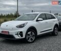 Белый Киа Niro, объемом двигателя 0 л и пробегом 98 тыс. км за 19550 $, фото 3 на Automoto.ua