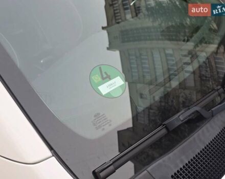 Белый Киа Niro, объемом двигателя 0 л и пробегом 149 тыс. км за 17499 $, фото 18 на Automoto.ua