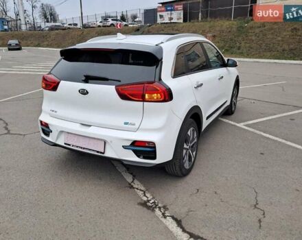 Белый Киа Niro, объемом двигателя 0 л и пробегом 90 тыс. км за 20850 $, фото 10 на Automoto.ua