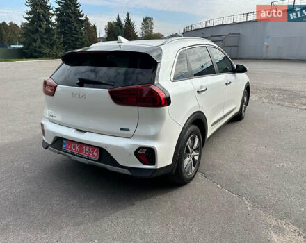 Белый Киа Niro, объемом двигателя 1.6 л и пробегом 40 тыс. км за 25150 $, фото 14 на Automoto.ua