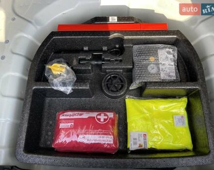 Белый Киа Niro, объемом двигателя 0 л и пробегом 96 тыс. км за 16800 $, фото 58 на Automoto.ua