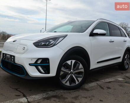 Белый Киа Niro, объемом двигателя 0 л и пробегом 73 тыс. км за 19548 $, фото 9 на Automoto.ua