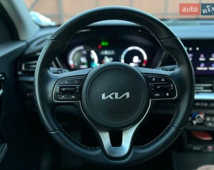 Белый Киа Niro, объемом двигателя 0 л и пробегом 112 тыс. км за 17600 $, фото 16 на Automoto.ua