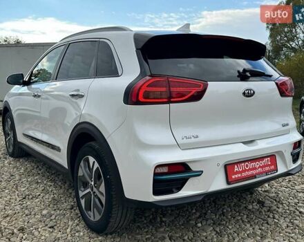 Білий Кіа Niro, об'ємом двигуна 0 л та пробігом 62 тис. км за 24500 $, фото 22 на Automoto.ua