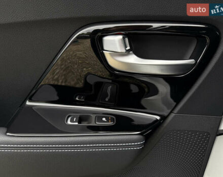 Белый Киа Niro, объемом двигателя 0 л и пробегом 54 тыс. км за 24700 $, фото 87 на Automoto.ua