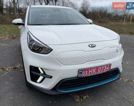 Белый Киа Niro, объемом двигателя 0 л и пробегом 96 тыс. км за 16800 $, фото 1 на Automoto.ua