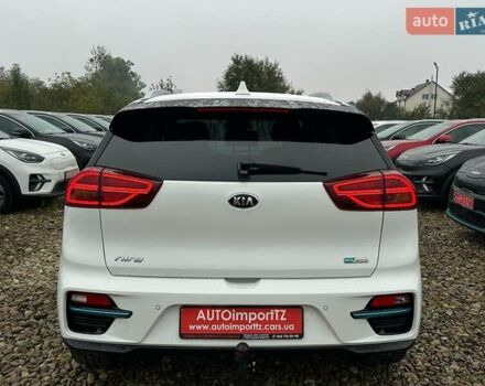 Белый Киа Niro, объемом двигателя 0 л и пробегом 56 тыс. км за 23400 $, фото 19 на Automoto.ua