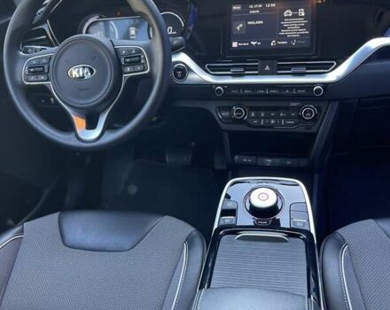 Белый Киа Niro, объемом двигателя 0 л и пробегом 95 тыс. км за 16500 $, фото 60 на Automoto.ua