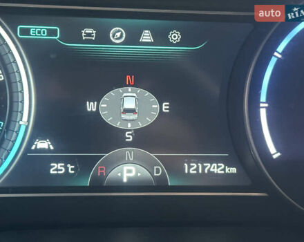 Белый Киа Niro, объемом двигателя 0 л и пробегом 122 тыс. км за 17999 $, фото 51 на Automoto.ua