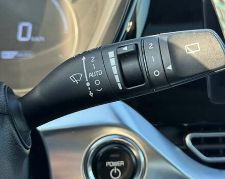 Білий Кіа Niro, об'ємом двигуна 0 л та пробігом 107 тис. км за 20900 $, фото 36 на Automoto.ua