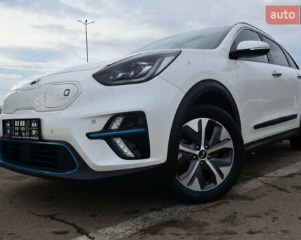 Белый Киа Niro, объемом двигателя 0 л и пробегом 73 тыс. км за 19548 $, фото 4 на Automoto.ua