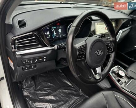 Белый Киа Niro, объемом двигателя 0 л и пробегом 160 тыс. км за 19400 $, фото 22 на Automoto.ua