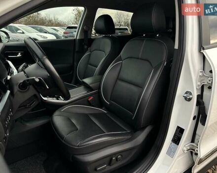 Білий Кіа Niro, об'ємом двигуна 0 л та пробігом 35 тис. км за 24400 $, фото 40 на Automoto.ua