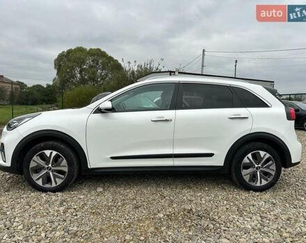 Белый Киа Niro, объемом двигателя 0 л и пробегом 56 тыс. км за 23400 $, фото 17 на Automoto.ua