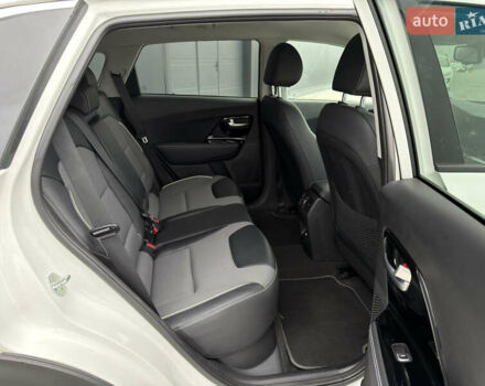 Белый Киа Niro, объемом двигателя 0 л и пробегом 39 тыс. км за 23400 $, фото 62 на Automoto.ua