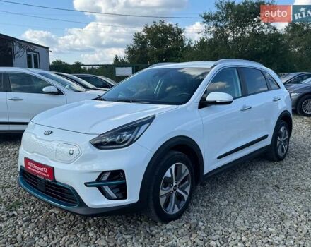 Білий Кіа Niro, об'ємом двигуна 0 л та пробігом 59 тис. км за 23800 $, фото 10 на Automoto.ua