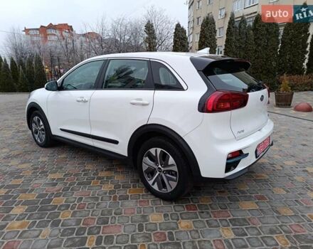 Белый Киа Niro, объемом двигателя 0 л и пробегом 34 тыс. км за 19999 $, фото 6 на Automoto.ua