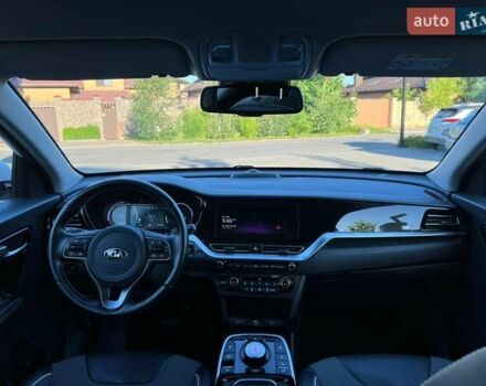 Белый Киа Niro, объемом двигателя 0 л и пробегом 112 тыс. км за 18800 $, фото 21 на Automoto.ua