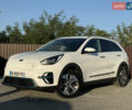 Білий Кіа Niro, об'ємом двигуна 0 л та пробігом 121 тис. км за 18950 $, фото 3 на Automoto.ua