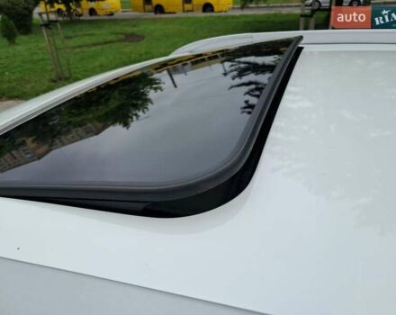 Білий Кіа Niro, об'ємом двигуна 0 л та пробігом 60 тис. км за 22900 $, фото 33 на Automoto.ua