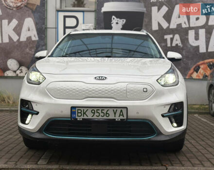 Білий Кіа Niro, об'ємом двигуна 0 л та пробігом 52 тис. км за 20500 $, фото 2 на Automoto.ua
