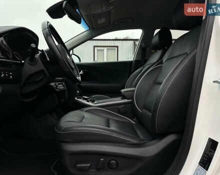Белый Киа Niro, объемом двигателя 0 л и пробегом 38 тыс. км за 24700 $, фото 39 на Automoto.ua