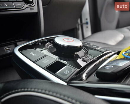 Белый Киа Niro, объемом двигателя 0 л и пробегом 73 тыс. км за 19548 $, фото 40 на Automoto.ua