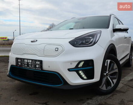 Белый Киа Niro, объемом двигателя 0 л и пробегом 73 тыс. км за 19548 $, фото 2 на Automoto.ua
