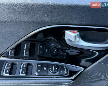 Белый Киа Niro, объемом двигателя 0 л и пробегом 80 тыс. км за 17800 $, фото 50 на Automoto.ua