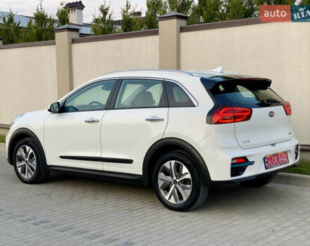 Білий Кіа Niro, об'ємом двигуна 0 л та пробігом 68 тис. км за 20750 $, фото 9 на Automoto.ua