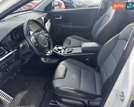 Белый Киа Niro, объемом двигателя 0 л и пробегом 53 тыс. км за 19999 $, фото 14 на Automoto.ua