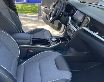 Белый Киа Niro, объемом двигателя 0 л и пробегом 95 тыс. км за 16500 $, фото 42 на Automoto.ua