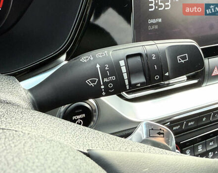 Білий Кіа Niro, об'ємом двигуна 0 л та пробігом 82 тис. км за 23266 $, фото 52 на Automoto.ua