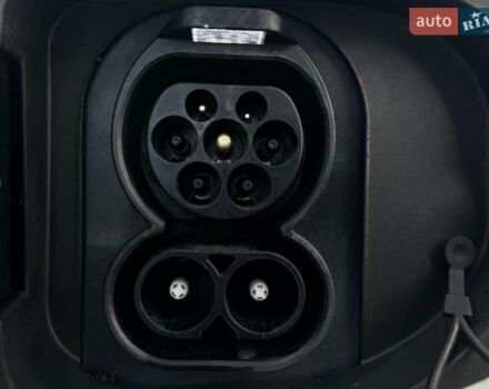 Білий Кіа Niro, об'ємом двигуна 0 л та пробігом 59 тис. км за 23800 $, фото 8 на Automoto.ua