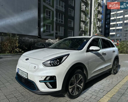 Білий Кіа Niro, об'ємом двигуна 0 л та пробігом 155 тис. км за 18300 $, фото 3 на Automoto.ua