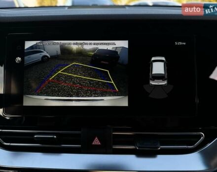 Білий Кіа Niro, об'ємом двигуна 0 л та пробігом 59 тис. км за 23800 $, фото 4 на Automoto.ua