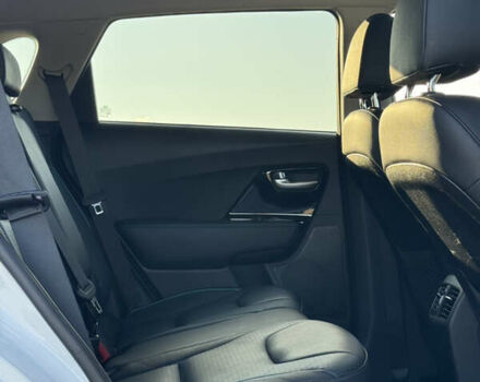 Білий Кіа Niro, об'ємом двигуна 0 л та пробігом 107 тис. км за 20900 $, фото 39 на Automoto.ua
