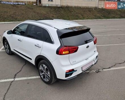 Белый Киа Niro, объемом двигателя 0 л и пробегом 90 тыс. км за 20850 $, фото 19 на Automoto.ua
