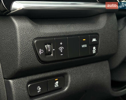 Белый Киа Niro, объемом двигателя 0 л и пробегом 98 тыс. км за 19550 $, фото 9 на Automoto.ua