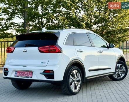Белый Киа Niro, объемом двигателя 0 л и пробегом 135 тыс. км за 19350 $, фото 19 на Automoto.ua