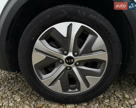 Белый Киа Niro, объемом двигателя 0 л и пробегом 54 тыс. км за 24700 $, фото 32 на Automoto.ua