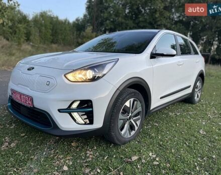 Белый Киа Niro, объемом двигателя 0 л и пробегом 95 тыс. км за 16500 $, фото 1 на Automoto.ua